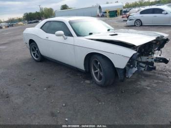  Salvage Dodge Challenger