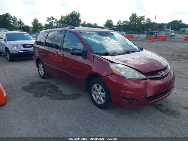  Salvage Toyota Sienna