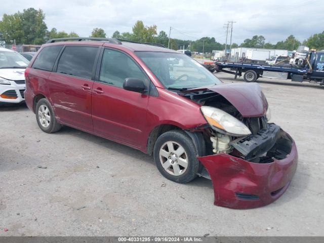  Salvage Toyota Sienna