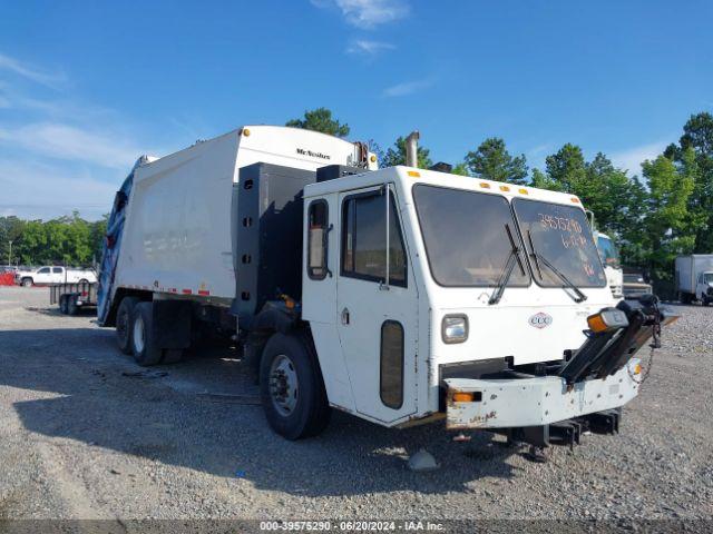  Salvage Crane Carrier Low Entry