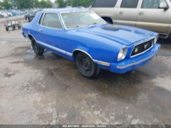  Salvage Ford Mustang