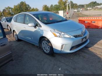  Salvage Toyota Prius v