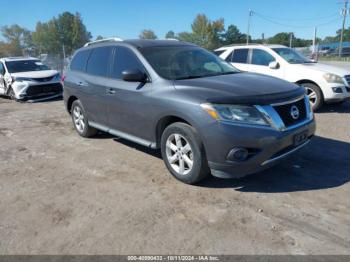  Salvage Nissan Pathfinder