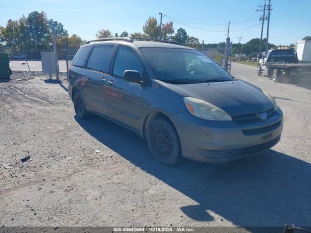  Salvage Toyota Sienna