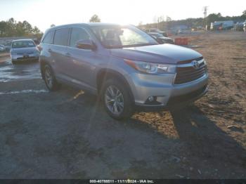  Salvage Toyota Highlander