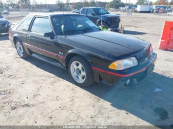  Salvage Ford Mustang