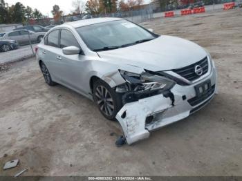  Salvage Nissan Altima