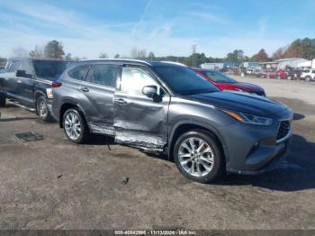  Salvage Toyota Highlander