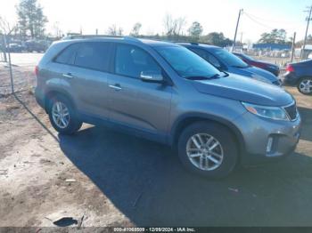  Salvage Kia Sorento