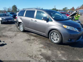  Salvage Toyota Sienna