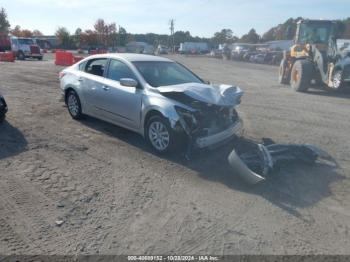  Salvage Nissan Altima