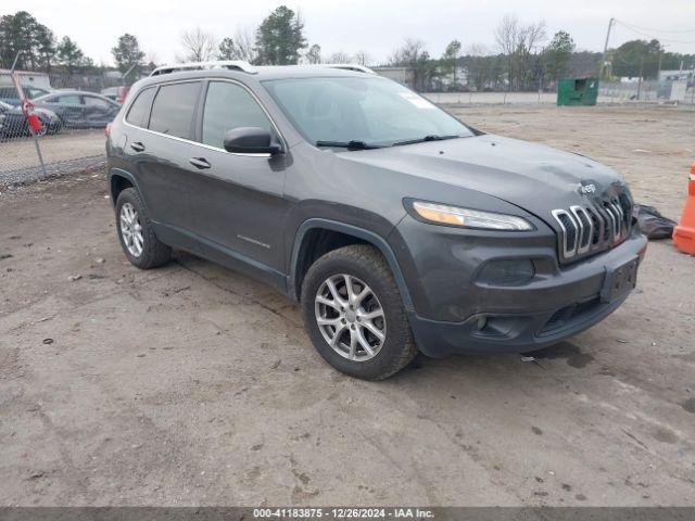  Salvage Jeep Cherokee