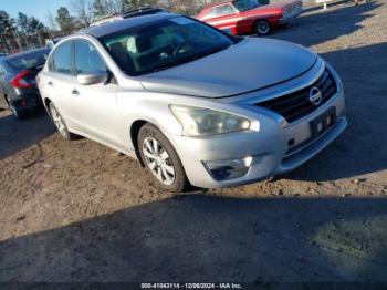  Salvage Nissan Altima