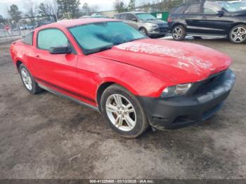  Salvage Ford Mustang