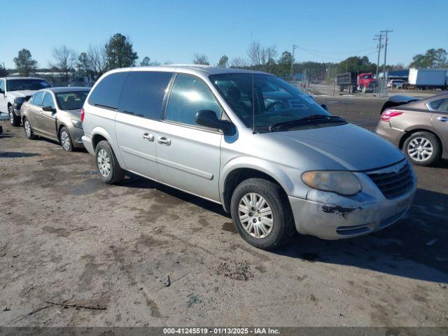  Salvage Chrysler Town & Country