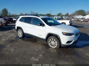  Salvage Jeep Cherokee