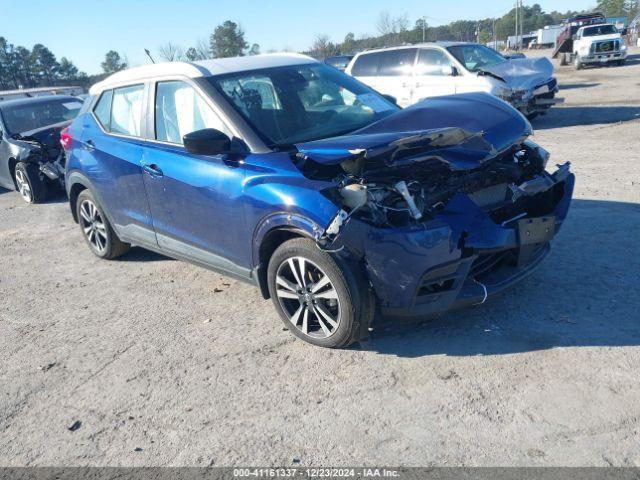  Salvage Nissan Kicks