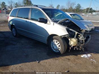  Salvage Toyota Sienna