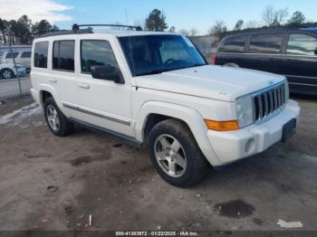  Salvage Jeep Commander