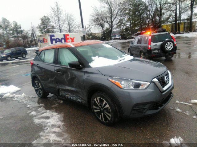  Salvage Nissan Kicks