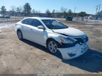  Salvage Nissan Altima