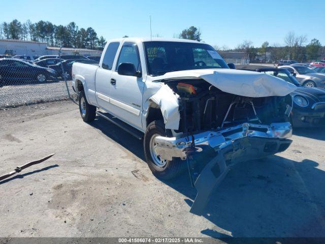  Salvage Chevrolet Silverado 2500