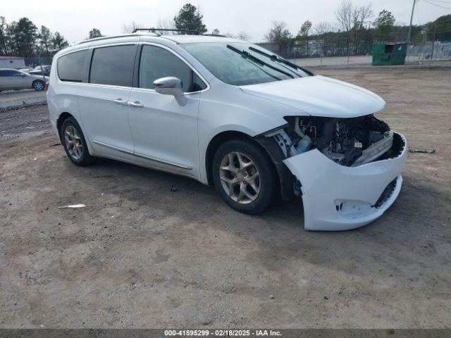  Salvage Chrysler Pacifica