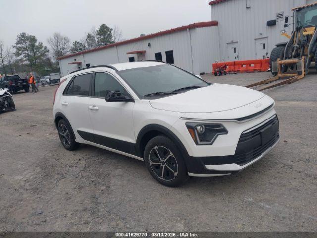  Salvage Kia Niro