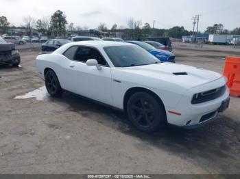  Salvage Dodge Challenger