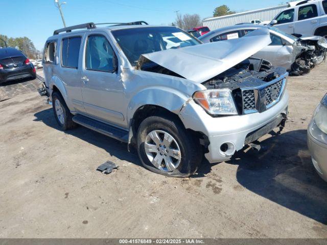  Salvage Nissan Pathfinder