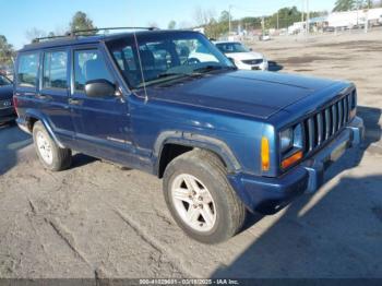  Salvage Jeep Cherokee