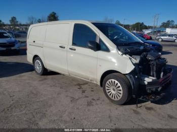  Salvage Mercedes-Benz Metris