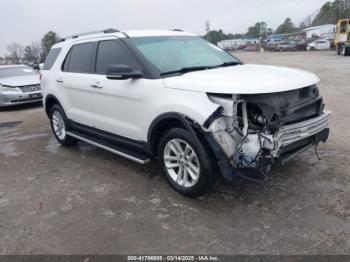  Salvage Ford Explorer