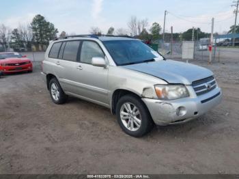  Salvage Toyota Highlander