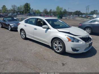 Salvage Nissan Altima