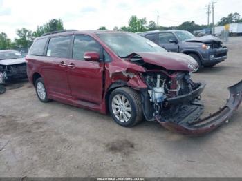  Salvage Toyota Sienna