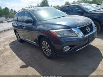  Salvage Nissan Pathfinder