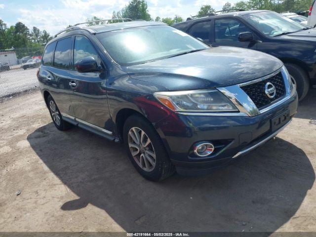  Salvage Nissan Pathfinder