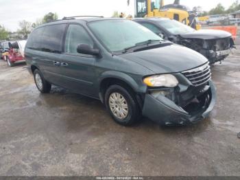  Salvage Chrysler Town & Country