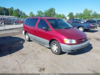  Salvage Toyota Sienna