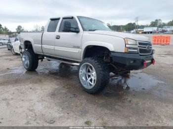  Salvage Chevrolet Silverado 2500