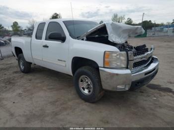  Salvage Chevrolet Silverado 2500