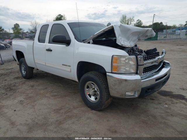  Salvage Chevrolet Silverado 2500
