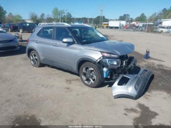  Salvage Hyundai VENUE