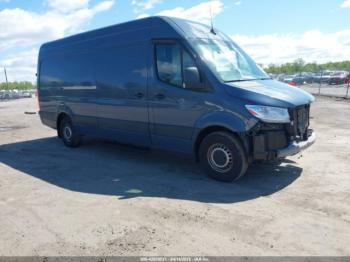  Salvage Mercedes-Benz Sprinter 2500