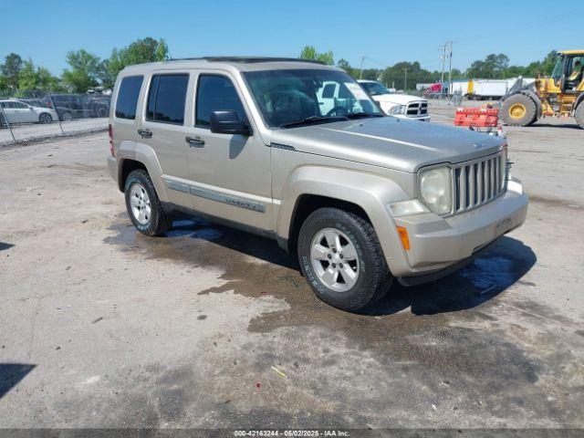  Salvage Jeep Liberty