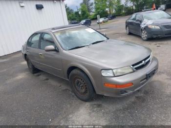  Salvage Nissan Maxima