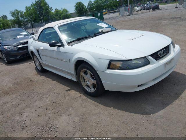 Salvage Ford Mustang