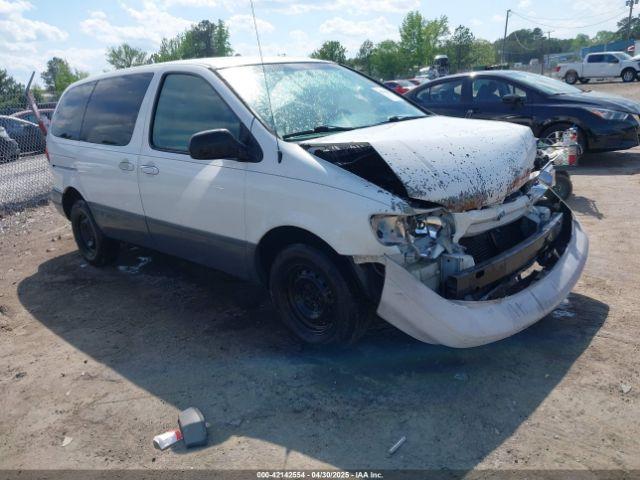  Salvage Toyota Sienna