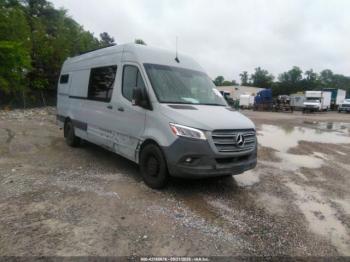  Salvage Mercedes-Benz Sprinter 2500